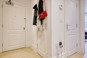Entrance Hall- click for photo gallery